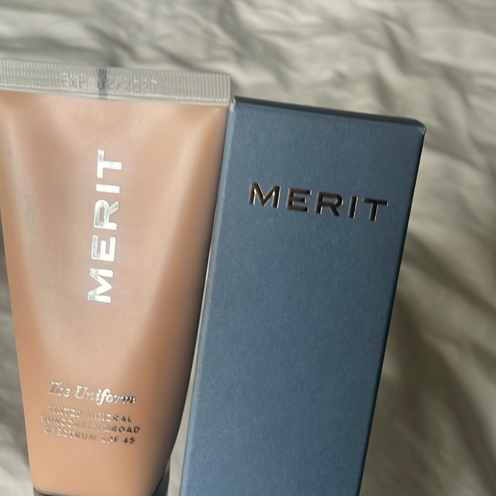 Merit “The Uniform” Tinted Sunscreen | 28